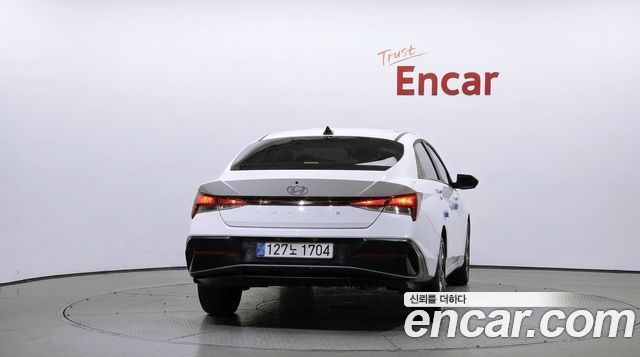 Hyundai AVANTE 2026 — photo 4