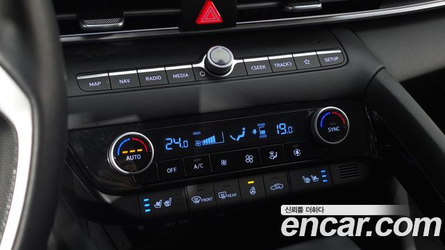 Hyundai AVANTE 2026 — photo 24
