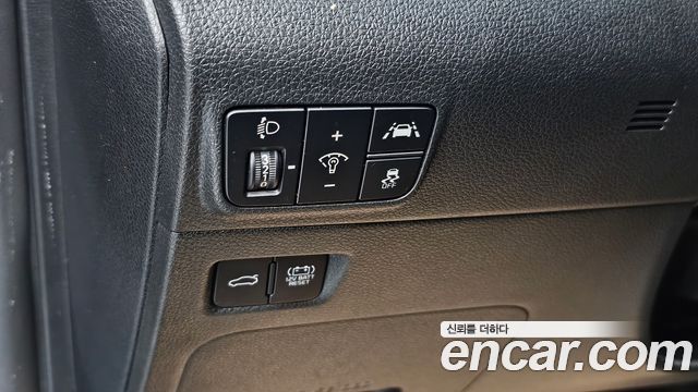 Kia K5 2023 — photo 12