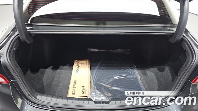 Kia K5 2023 — photo 20