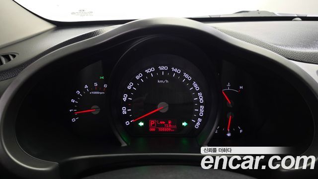 Kia Sportage 2012 — photo 11