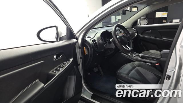 Kia Sportage 2012 — photo 13