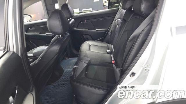Kia Sportage 2012 — photo 17