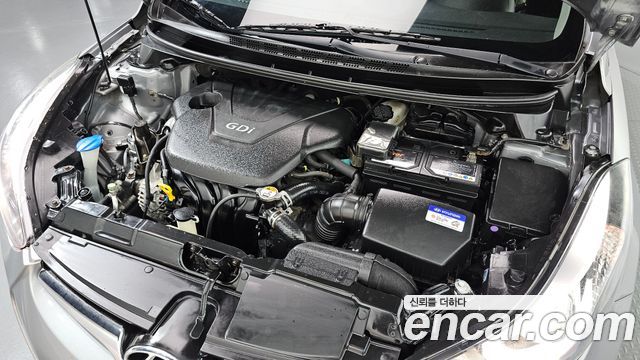 Hyundai AVANTE 2016 — photo 6