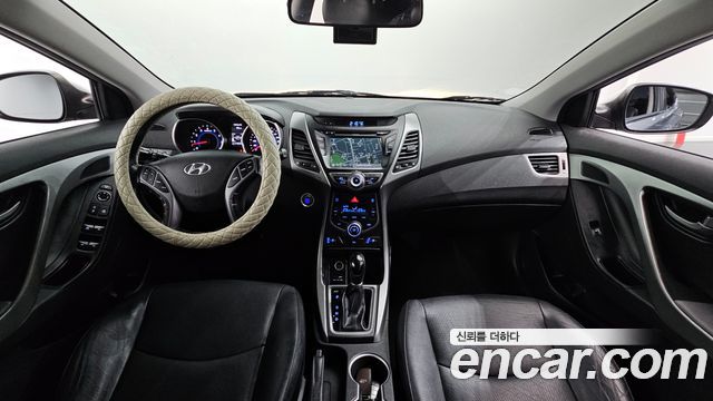Hyundai AVANTE 2016 — photo 10