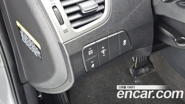 Hyundai AVANTE 2016 — photo 20