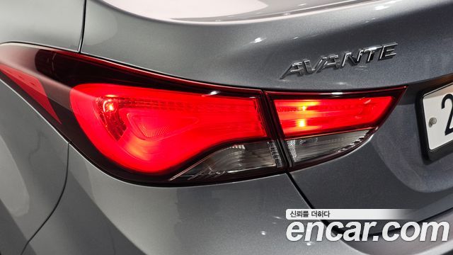 Hyundai AVANTE 2016 — photo 9