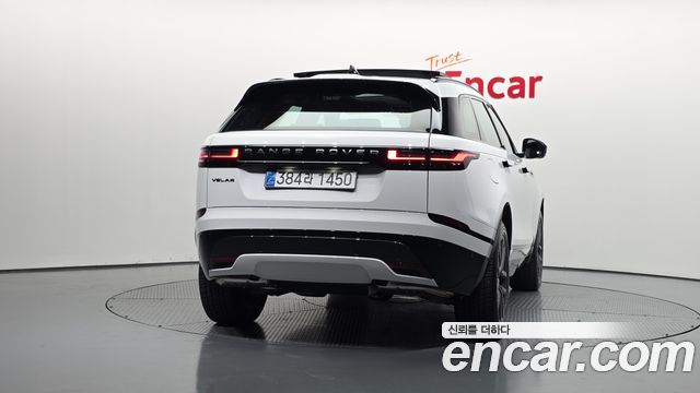 Land Rover Range Rover Velar 2026 — photo 4