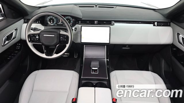 Land Rover Range Rover Velar 2026 — photo 7