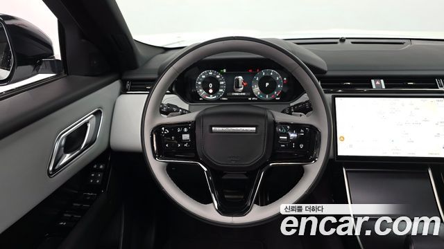Land Rover Range Rover Velar 2026 — photo 13