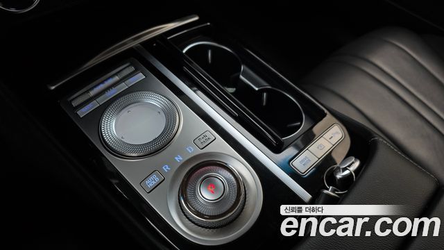 Genesis G80 2022 — photo 12
