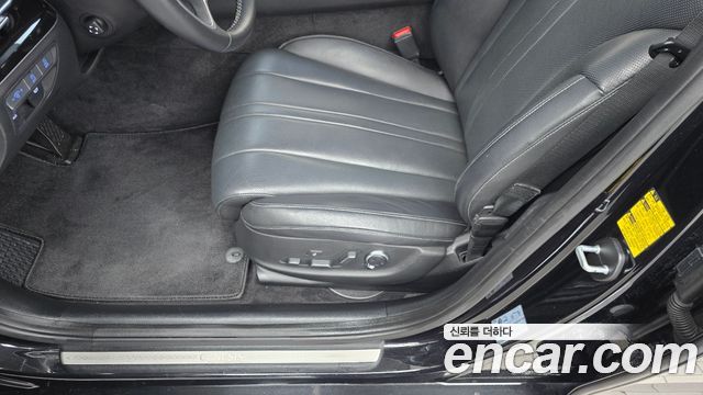 Genesis G80 2022 — photo 31