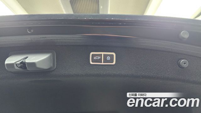 Genesis G80 2022 — photo 35