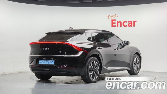 Kia EV6 2022 — photo 2