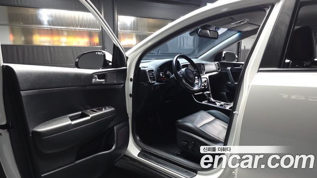 Kia Sportage 2022 — photo 13