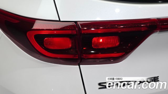 Kia Sportage 2022 — photo 9