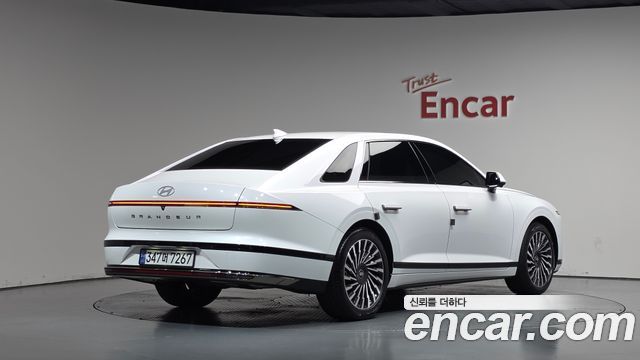 Hyundai Grandeur 2025 — photo 2