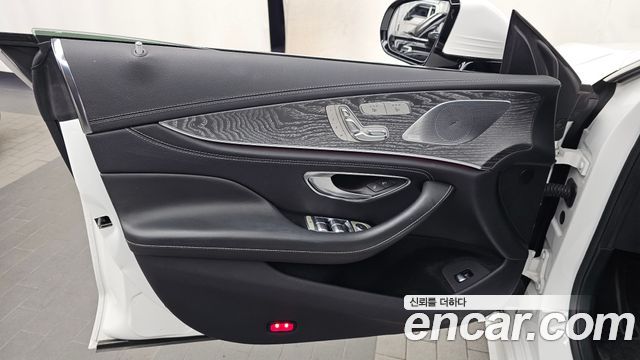 Mercedes-Benz CLS-Class 2021 — photo 14
