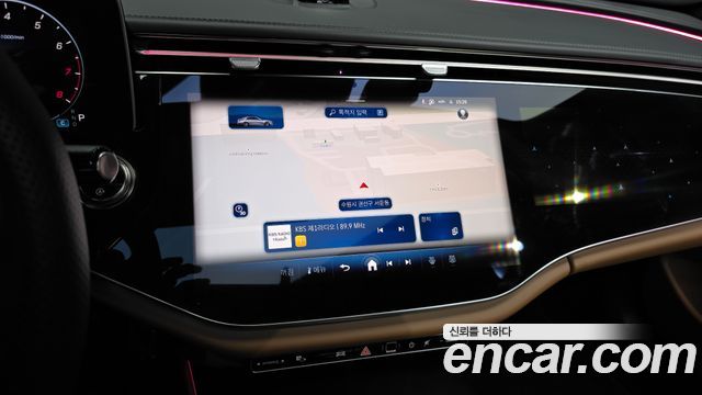 Mercedes-Benz E-Class 2025 — photo 20