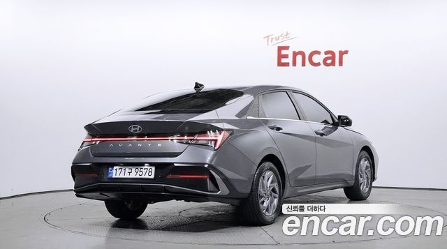 Hyundai AVANTE 2025 — photo 2