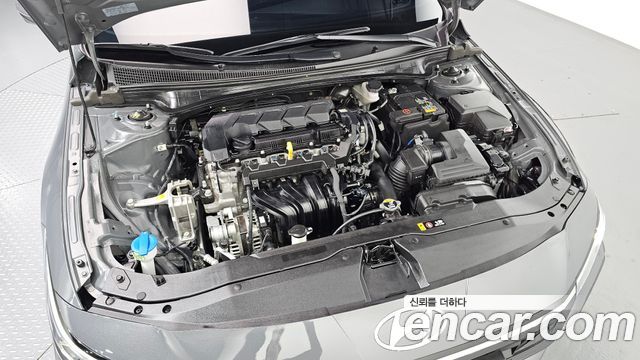 Hyundai AVANTE 2025 — photo 6