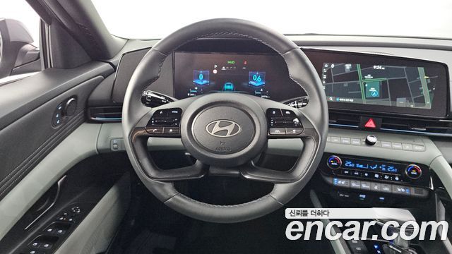 Hyundai AVANTE 2025 — photo 13