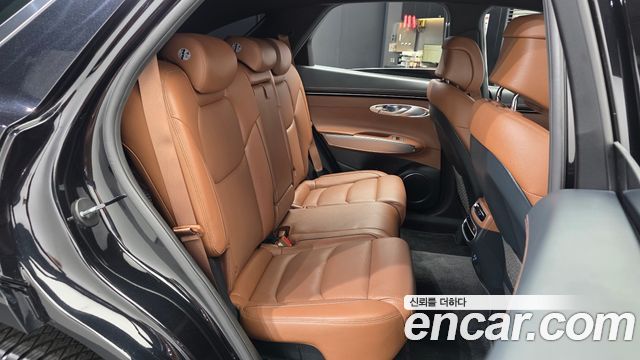 Genesis GV70 2023 — photo 18