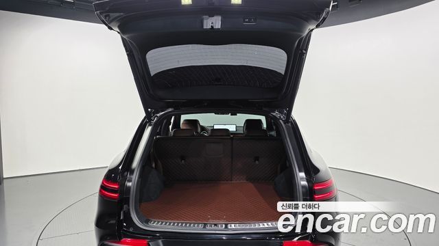 Genesis GV70 2023 — photo 26