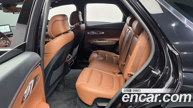 Genesis GV70 2023 — photo 16