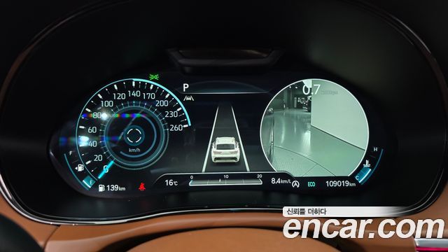 Genesis GV70 2023 — photo 29