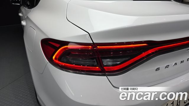Hyundai Grandeur 2019 — photo 9