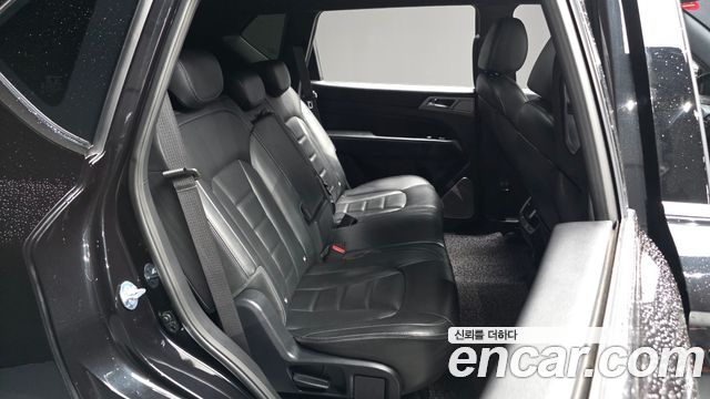 KG Mobility Rexton 2018 — photo 18