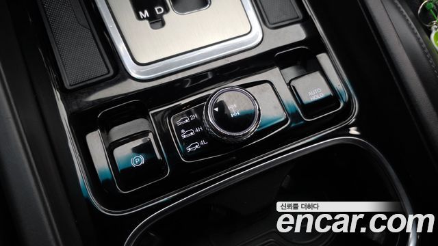 KG Mobility Rexton 2018 — photo 28