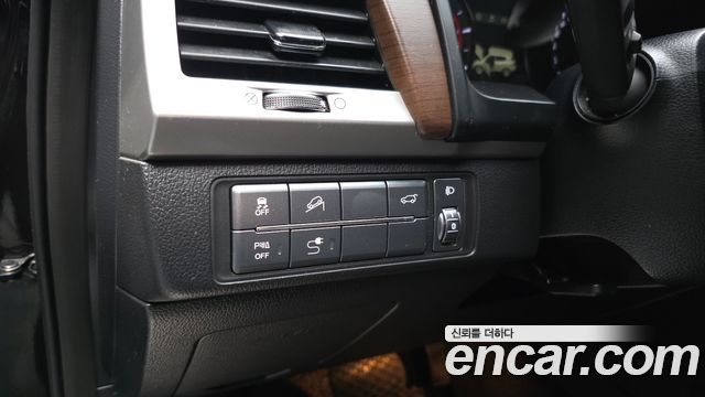 KG Mobility Rexton 2018 — photo 29
