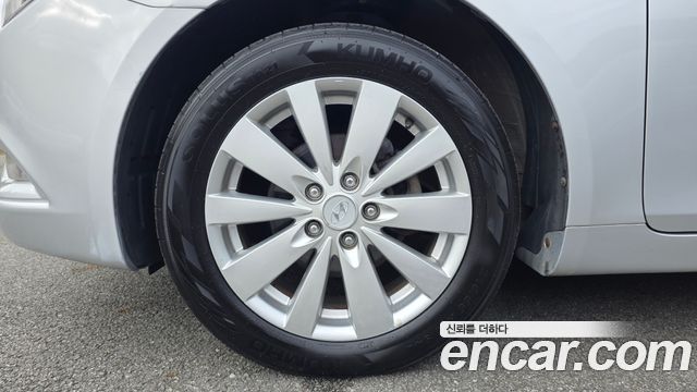 Hyundai Sonata 2011 — photo 5