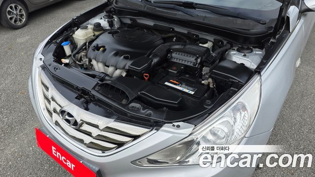 Hyundai Sonata 2011 — photo 6