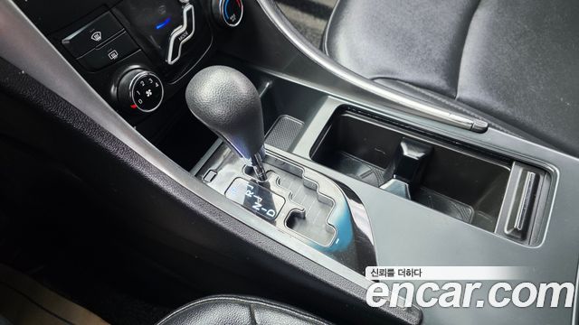 Hyundai Sonata 2011 — photo 9