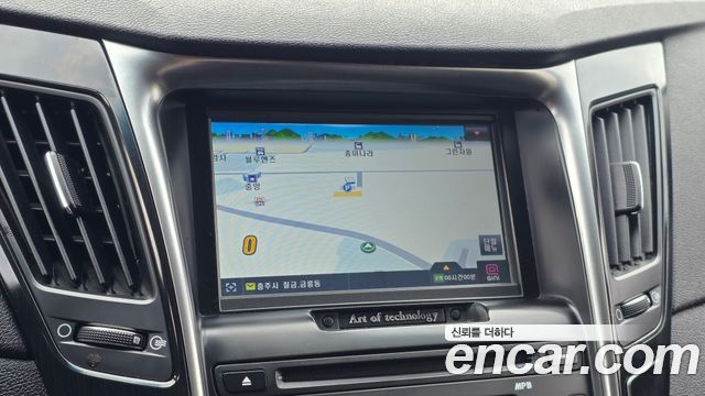 Hyundai Sonata 2011 — photo 12