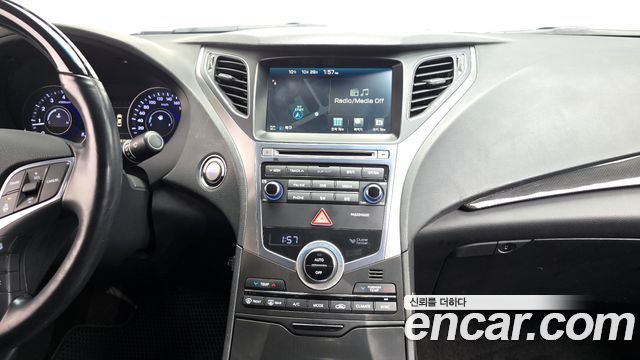 Hyundai Grandeur 2015 — photo 13