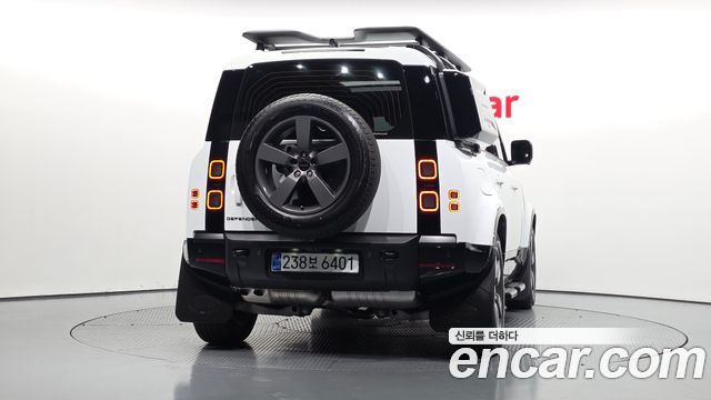 Land Rover Defender 2026 — photo 4
