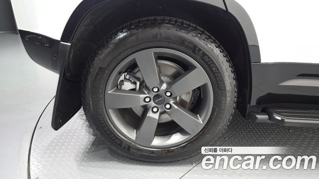 Land Rover Defender 2026 — photo 5