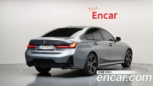BMW 3-Series 2024 — photo 2
