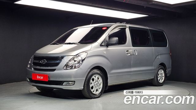 Hyundai Starex 2013 — photo 1