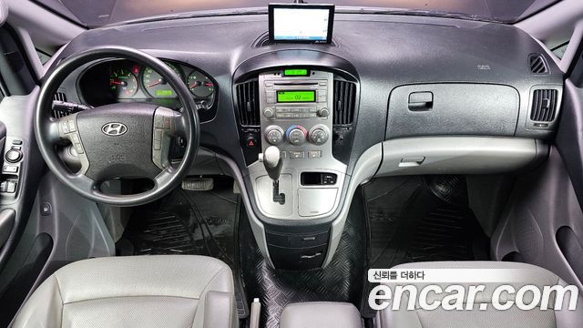 Hyundai Starex 2013 — photo 7