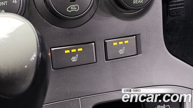 Hyundai Starex 2013 — photo 17
