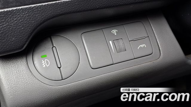 Hyundai Starex 2013 — photo 19