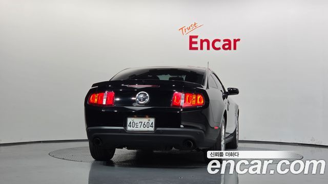 Ford Mustang 2012 — photo 4