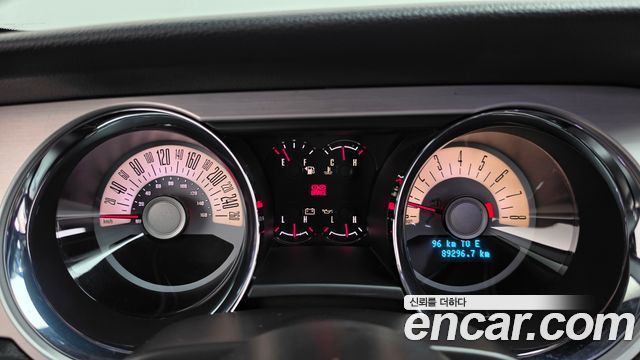Ford Mustang 2012 — photo 8