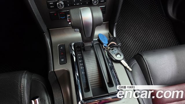 Ford Mustang 2012 — photo 9