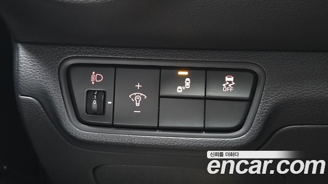 Kia K3 2022 — photo 24